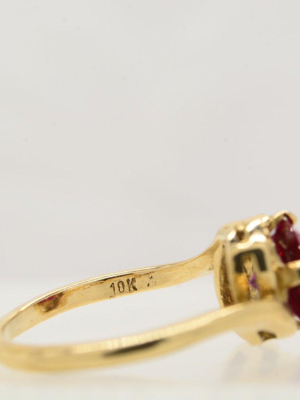 10K VINTAGE RED STONE RING - Picture 2 of 4